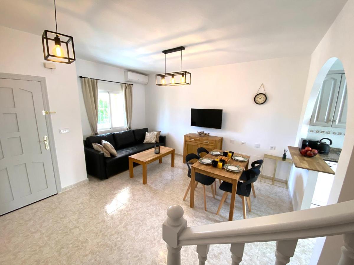 Dehesa de Campoamor  Olive Tree Bungalow La Zenia מראה חיצוני תמונה