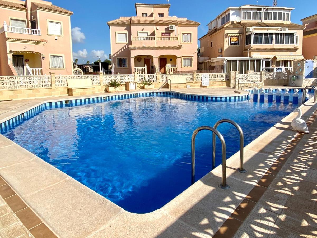 Dehesa de Campoamor  Olive Tree Bungalow La Zenia מראה חיצוני תמונה
